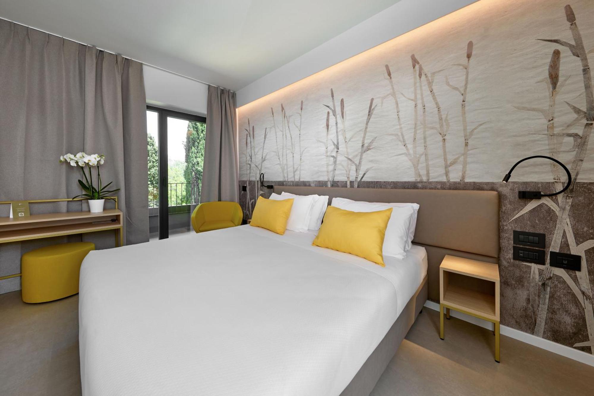 Hotel Royal Village Limone sul Garda Bagian luar foto